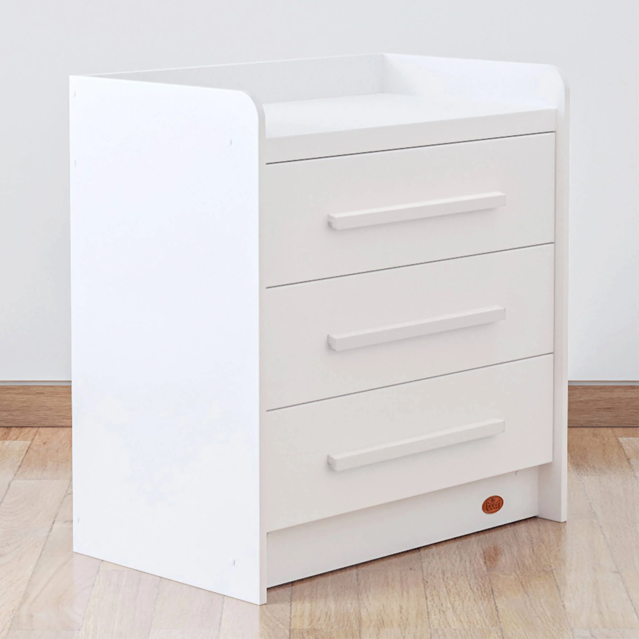 Neat 3 Drawer Chest - Image 5