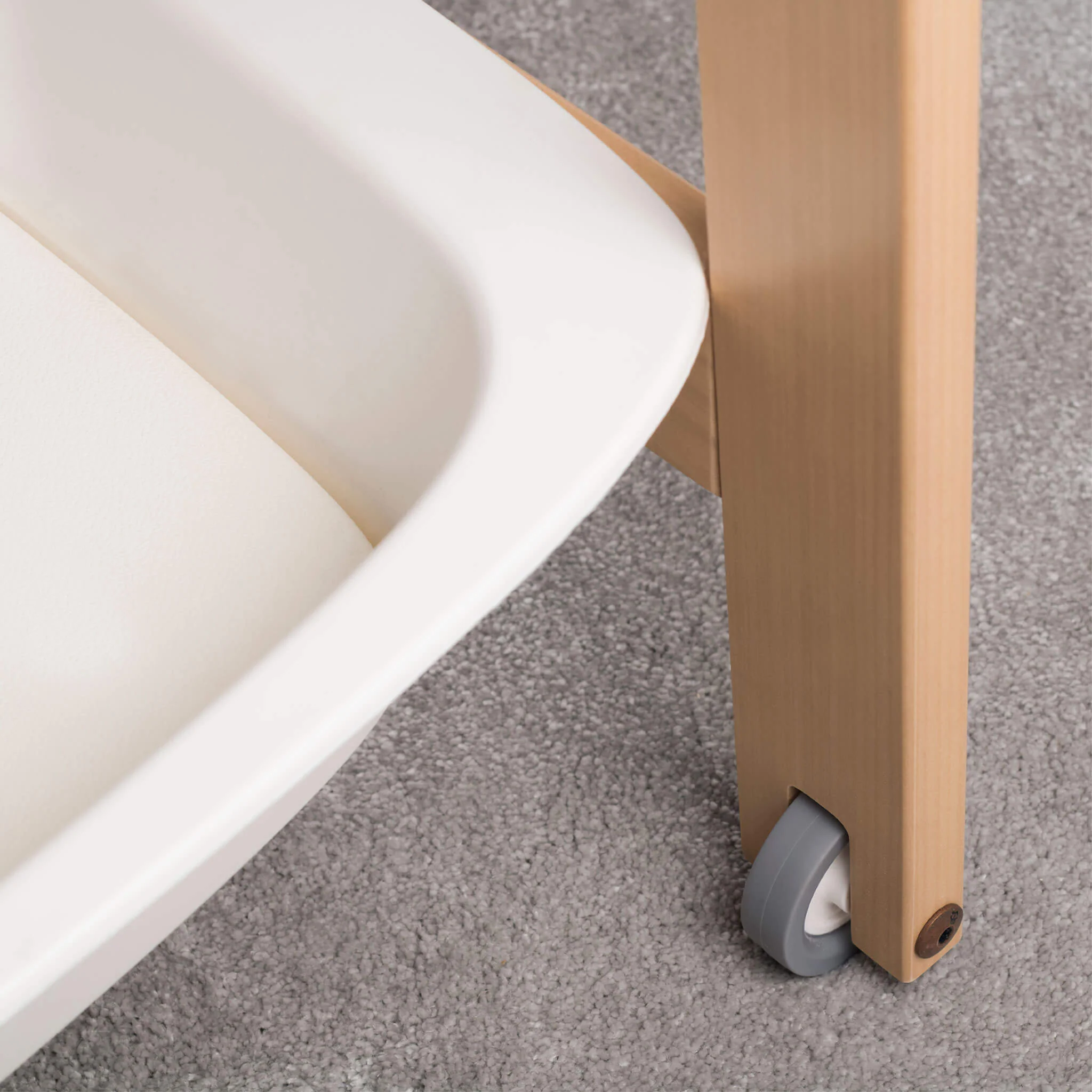 Tidy Bedside Crib + Changer - Image 12